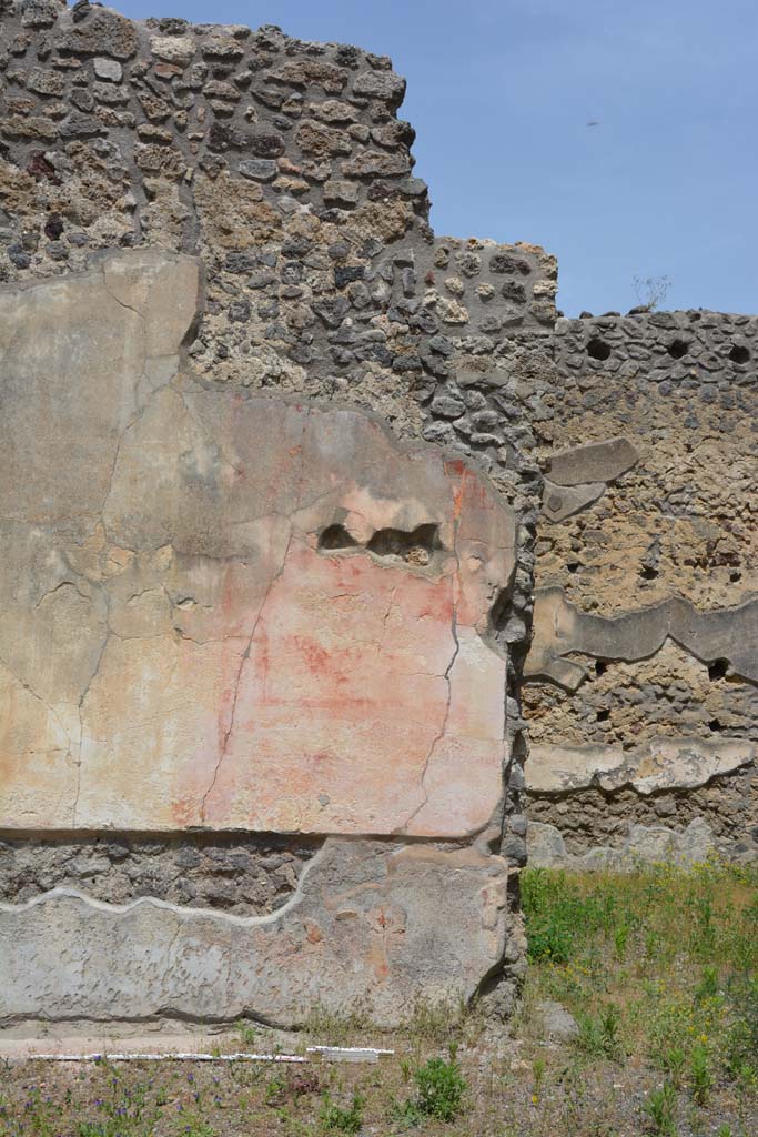 IX.5.14 Pompeii. May 2017. Room “b”, detail of panel at east end of centre of north wall.
Foto Christian Beck, ERC Grant 681269 DÉCOR.