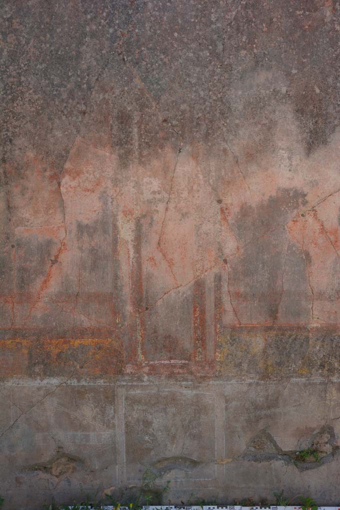 IX.5.14 Pompeii. May 2017. 
Room �f�, detail of painted decoration on south wall at east end, above zoccolo with painted plant.
Foto Christian Beck, ERC Grant 681269 D�COR.

