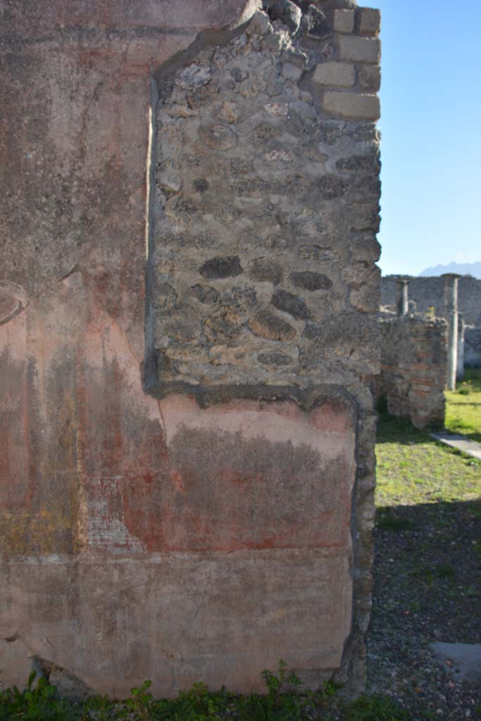 IX.5.14 Pompeii. March 2017.  
Room �f�, upper and middle zone of south wall near doorway to atrium �b�, on right.
Foto Christian Beck, ERC Grant 681269 D�COR.
