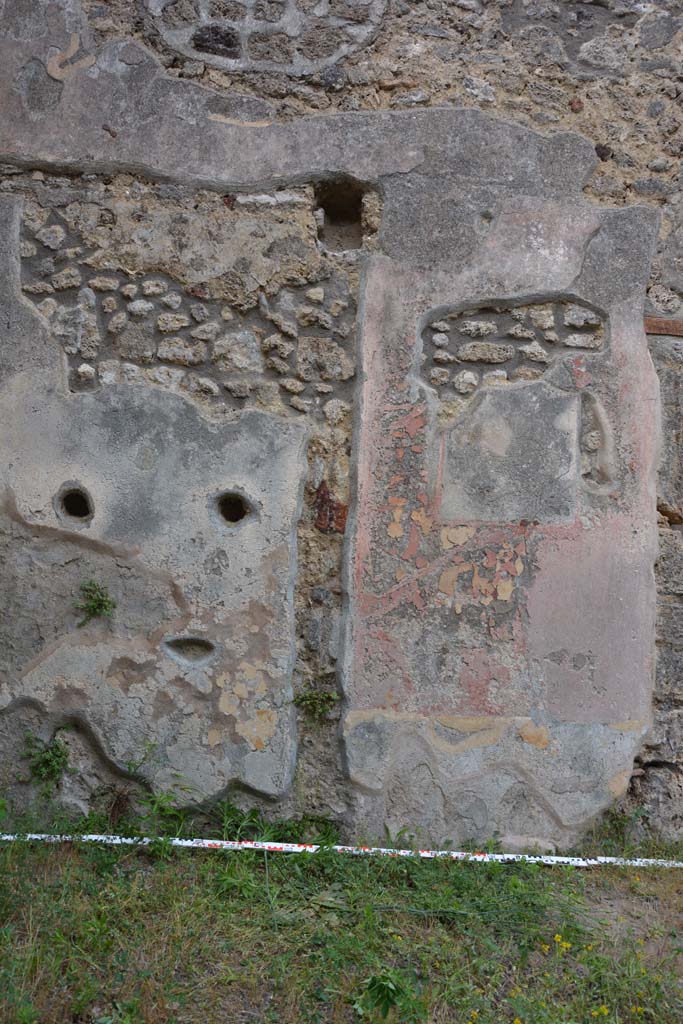 IX.5.14 Pompeii. May 2017. North ala �e�, lower east wall.
Foto Christian Beck, ERC Grant 681269 D�COR.
