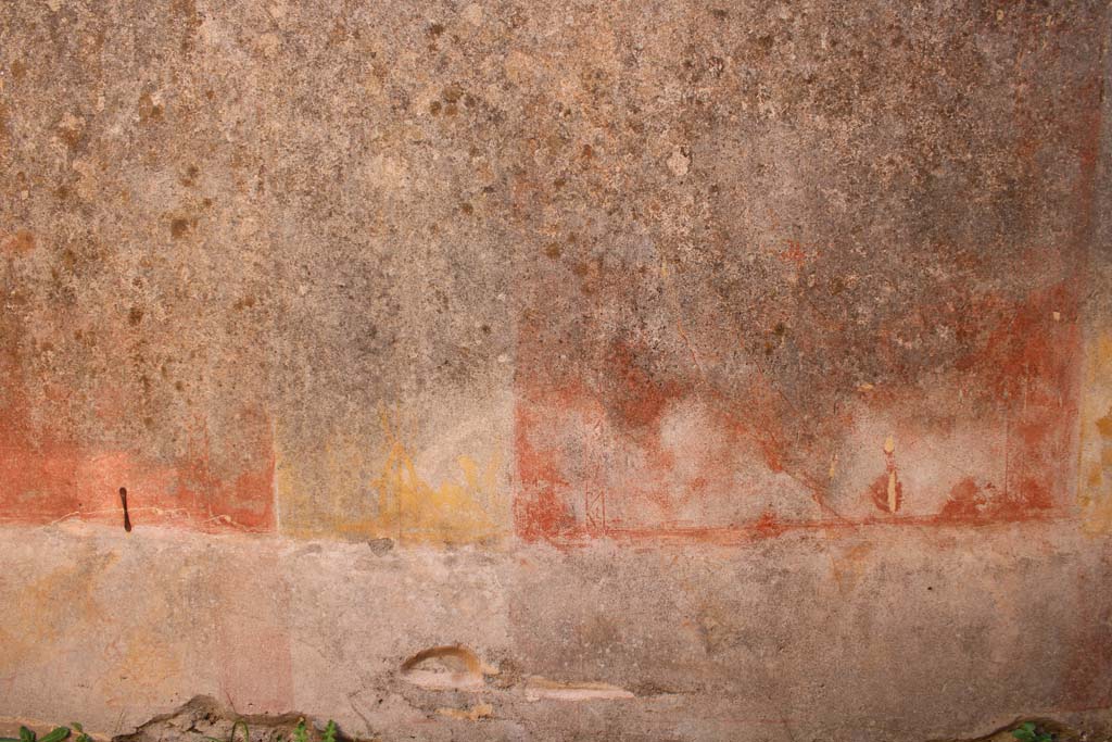IX.5.14 Pompeii. May 2019. Room �d�, lower east wall.
Foto Christian Beck, ERC Grant 681269 D�COR.

