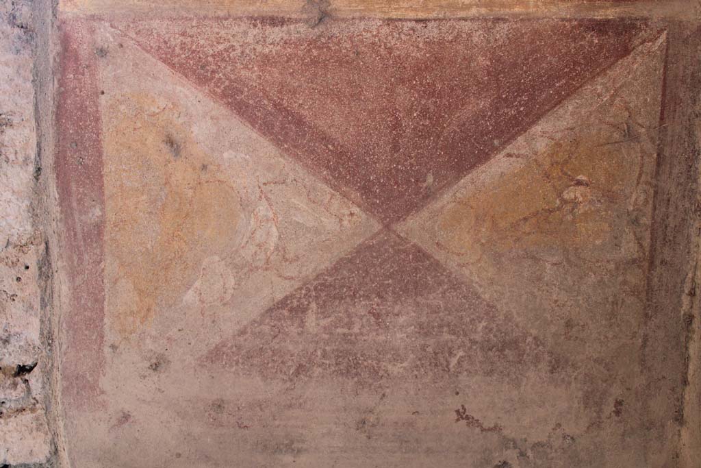 IX.5.14 Pompeii. May 2019. Room �c�, zoccolo on west wall in north-west corner.
Foto Christian Beck, ERC Grant 681269 D�COR.
