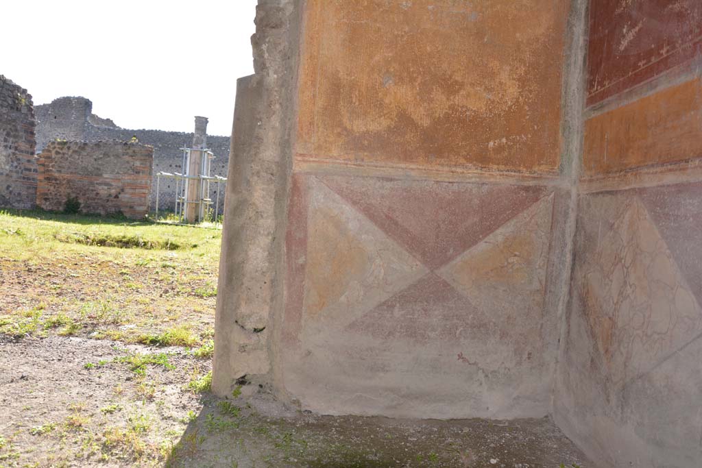 IX.5.14 Pompeii. March 2017. Room �c�, zoccolo in north-west corner.
Foto Christian Beck, ERC Grant 681269 D�COR.
