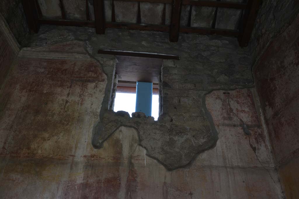 IX.5.14 Pompeii. May 2017. Room �c�, upper east wall. 
Foto Christian Beck, ERC Grant 681269 D�COR.
