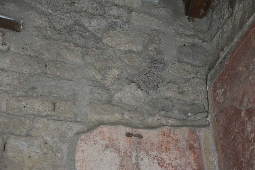 IX.5.14 Pompeii. May 2017. Room �c�, detail of upper east wall in south-east corner. 
Foto Christian Beck, ERC Grant 681269 D�COR.

