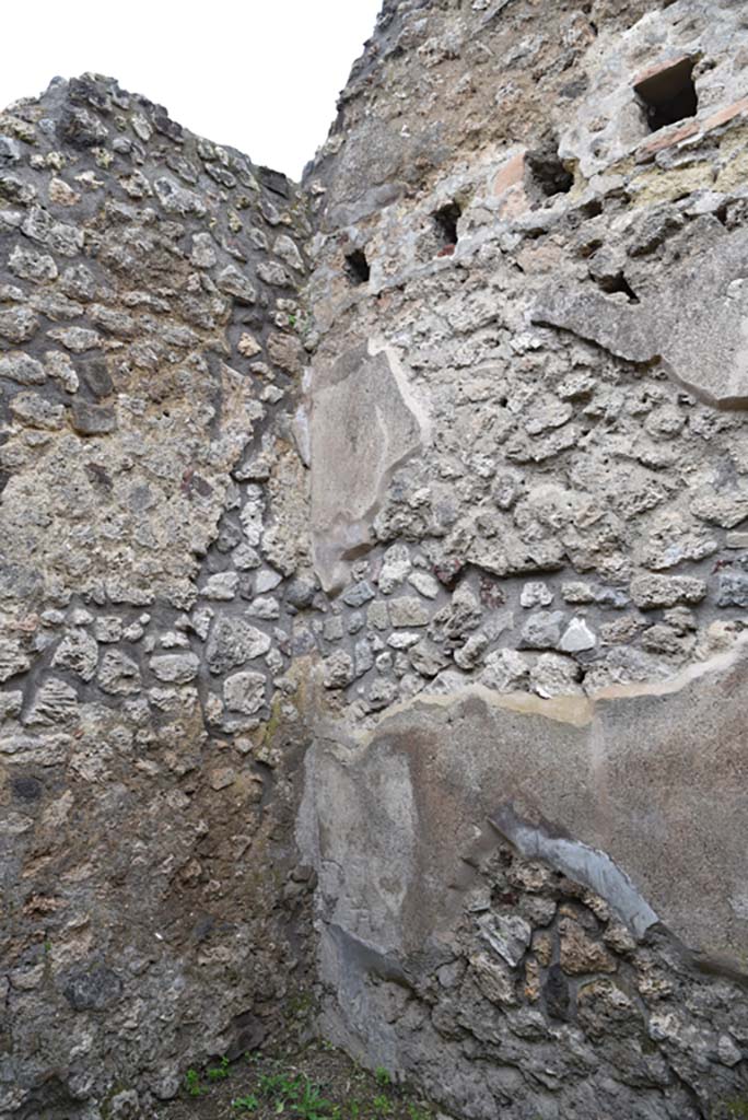 IX.5.18 Pompeii. March 2018.  Room “s”, north-west corner.
Foto Annette Haug, ERC Grant 681269 DÉCOR.
