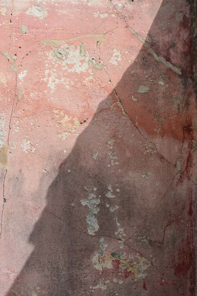 IX.5.18 Pompeii. March 2017. Room n, painted decoration on panel at south end of east wall.
Foto Christian Beck, ERC Grant 681269 DÉCOR.

