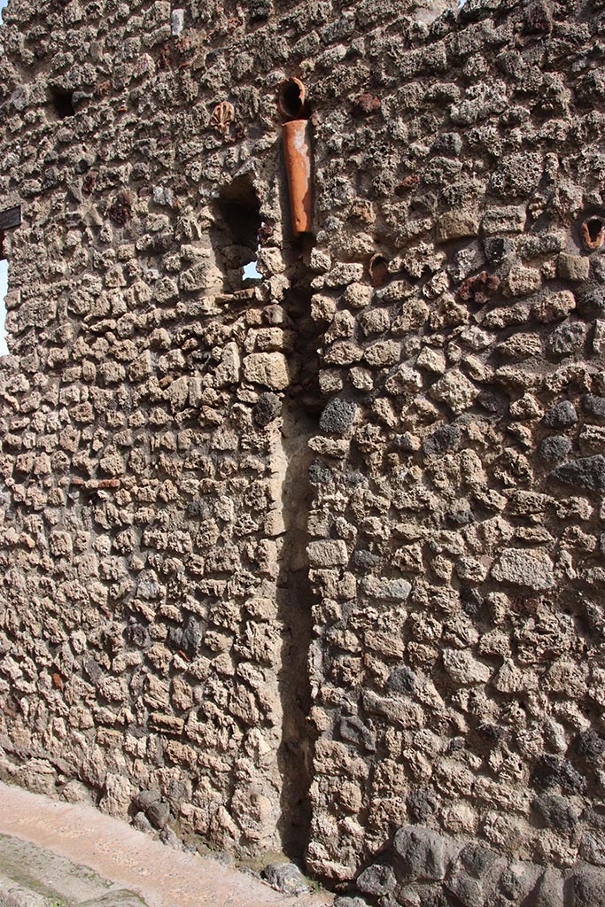 IX.7.21 Pompeii. October 2024. Site of downpipe from upper floor. Photo courtesy of Klaus Heese.