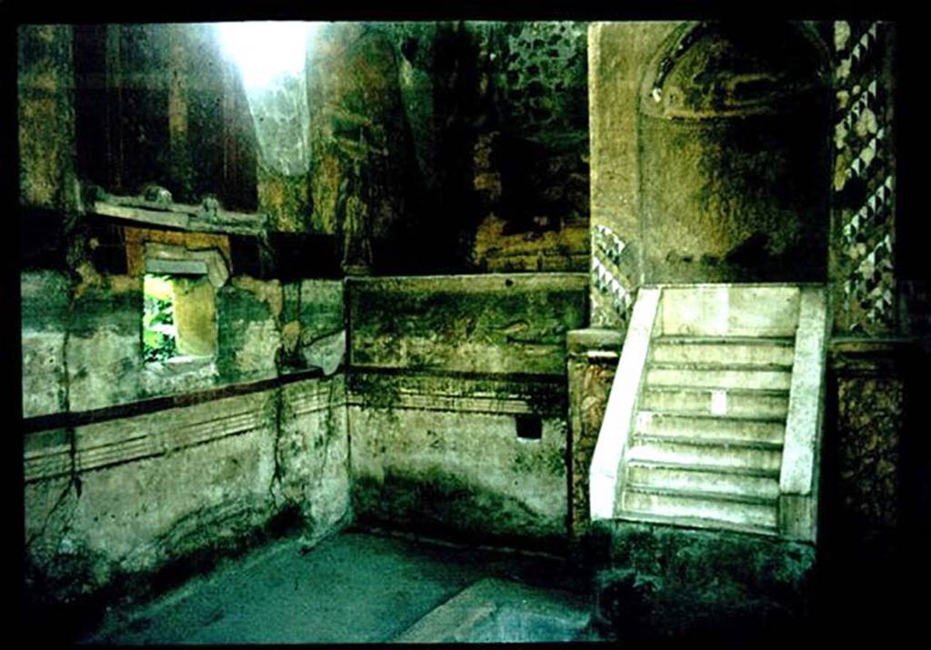 IX.8.6 Pompeii. South-east side of nymphaeum.  
Photographed 1970-79 by G�nther Einhorn, picture courtesy of his son Ralf Einhorn.
