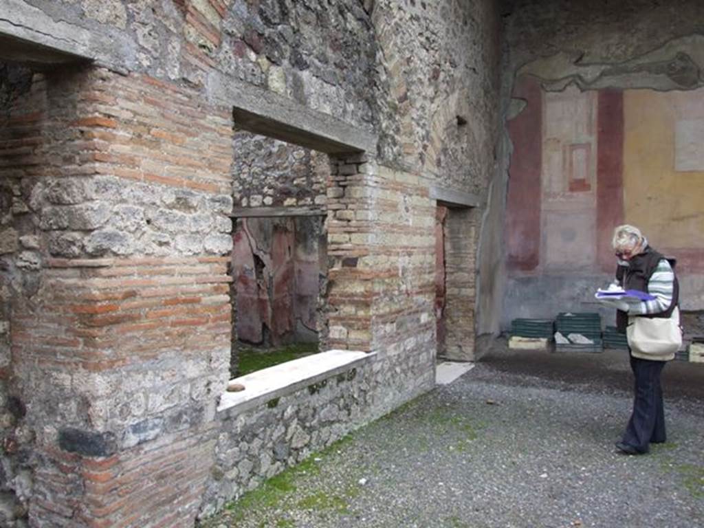 IX.8.6 Pompeii. March 2009. Room 21 with window onto South Portico.
