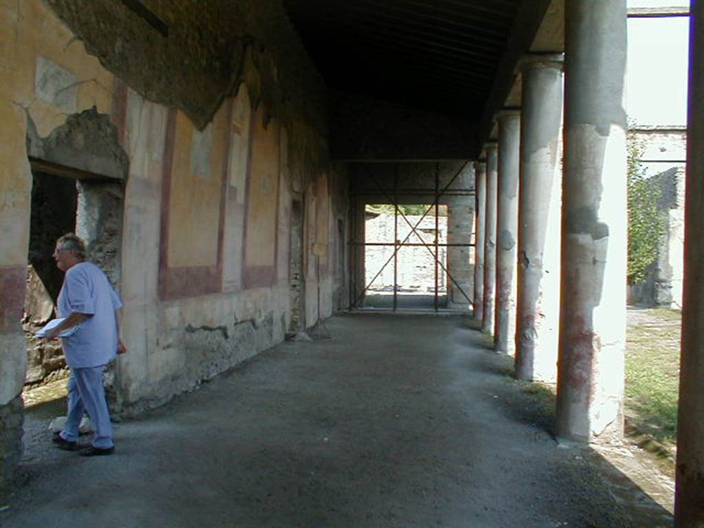 IX.8.6 Pompeii. September 2004. West Portico, looking north.