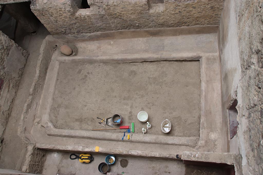 IX.12.6 Pompeii. October 2024. Room “n1”, looking towards east side. Photo courtesy of Klaus Heese.