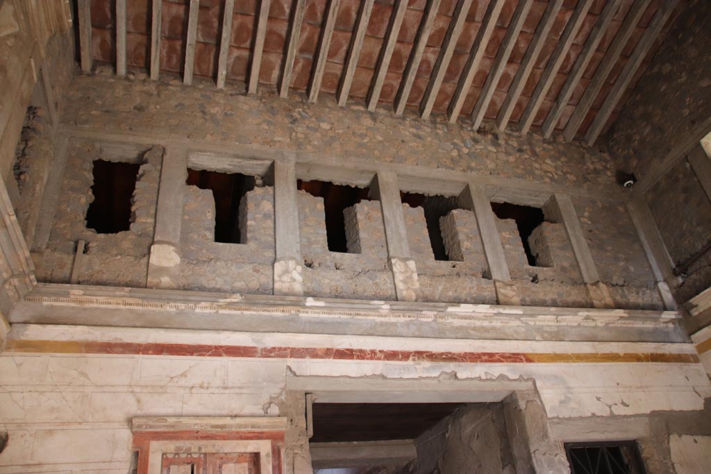 IX.13.1-3 Pompeii. October 2022. Room 1, looking towards upper north wall. Photo courtesy of Klaus Heese.