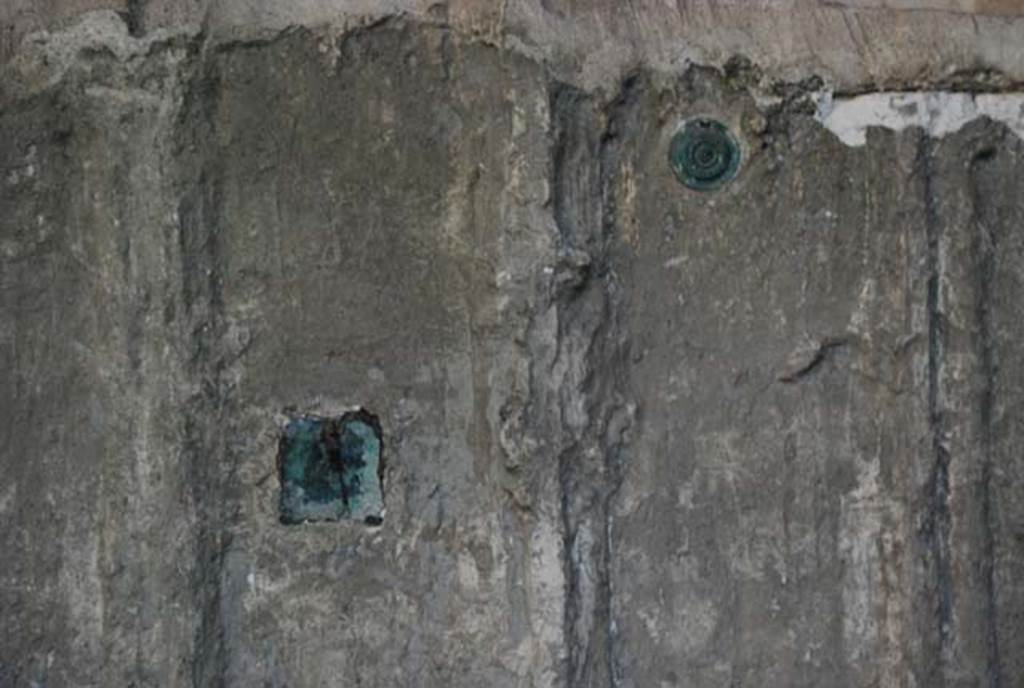 IX.13.1-3 Pompeii. Detail from front surface of plaster cast of cupboard. Photo courtesy of Nicolas Monteix.

