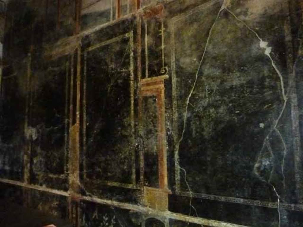 IX.13.1-3 Pompeii. May 2010.  Room 10, east wall.