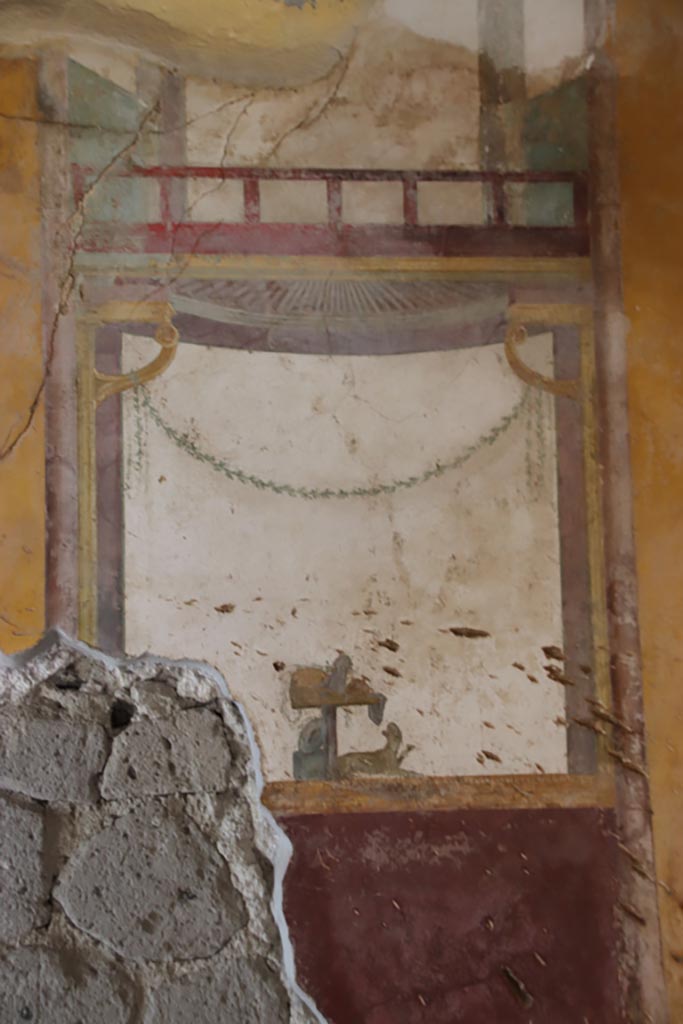 Villa San Marco, Stabiae, October 2022.
Room 50, central wall painting from north wall. Photo courtesy of Klaus Heese.