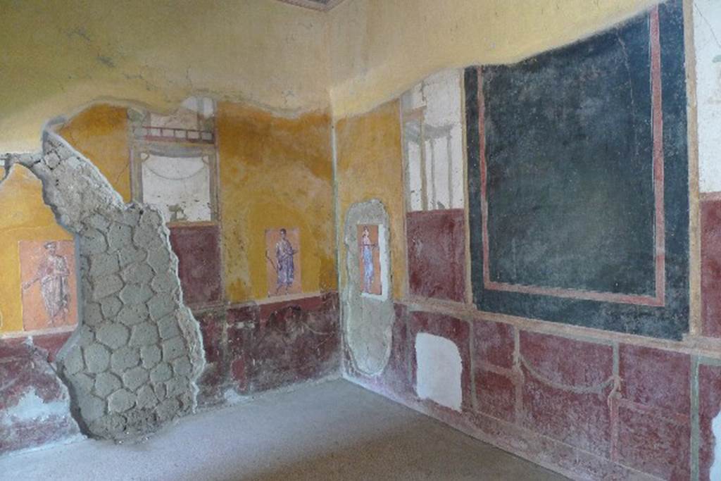 Castellammare di Stabia, Villa San Marco, July 2010. Room 50, north-east corner. Photo courtesy of Michael Binns.