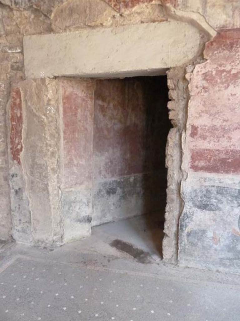 Villa San Marco, Stabiae, September 2015.
Room 31, small corridor at west end of north wall of atrium.