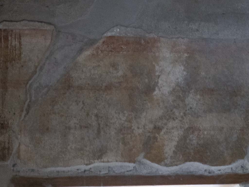 Villa of Mysteries, Pompeii. September 2017. Room 21, upper east wall above doorway to peristyle A.
Foto Annette Haug, ERC Grant 681269 DÉCOR.
