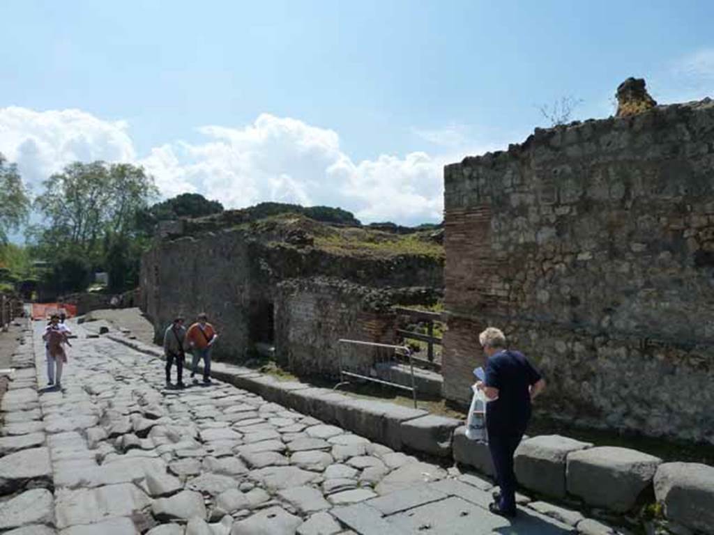Via Stabiana, west side, May 2010.  Looking south along VIII.7, from near VIII.7.23