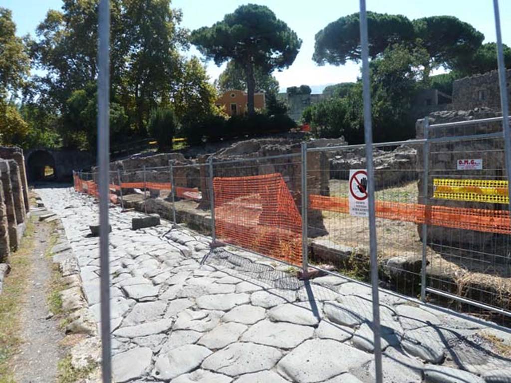 Via Stabiana, west side. September 2015.  Looking south towards Stabian Gate, from near VIII.7.15.