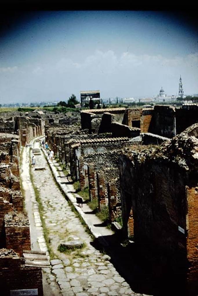 Via degli Augustali between VII.4 and VII.9. 1959. Looking east. Photo by Stanley A. Jashemski.
Source: The Wilhelmina and Stanley A. Jashemski archive in the University of Maryland Library, Special Collections (See collection page) and made available under the Creative Commons Attribution-Non Commercial License v.4. See Licence and use details.
J59f0090
