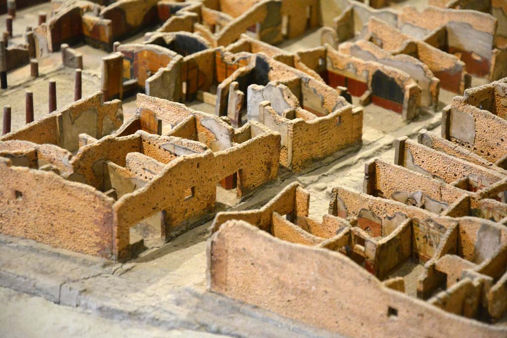 Via dell’Abbondanza, south side, Pompeii. May 2019. Looking towards east end of Insula I.4, with I.4.27, I.4.26 and I.4.25, in centre.
Foto Tobias Busen, ERC Grant 681269 DÉCOR.
