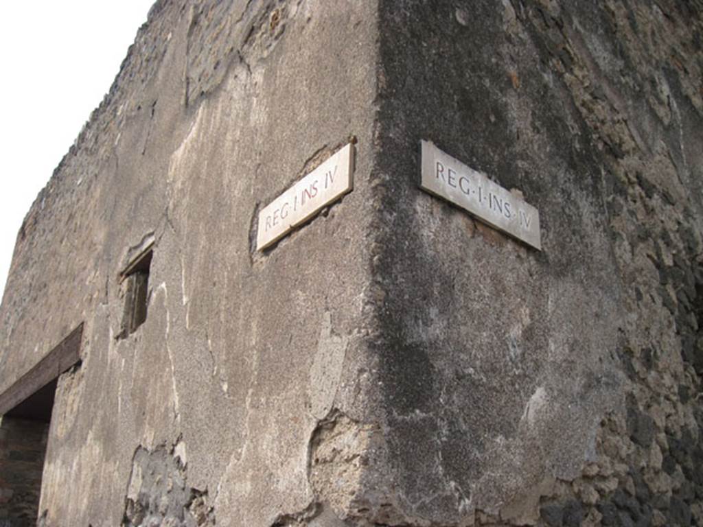Vicolo del Menandro. Pompeii. September 2010. Looking west towards I.4.28.
View ID Plate north-west corner of junction of Vicolo del Menandro (image left) and vicolo del Citarista (image right). Photo courtesy of Drew Baker.

