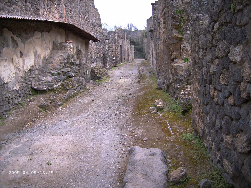 Vicolo dell�Efebo, April 2005. Looking south between I.8 and I.7. Photo courtesy of Klaus Heese.