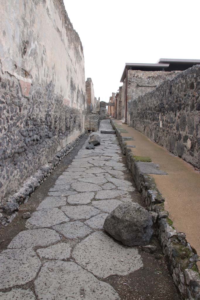 Vicolo di Championnet between VIII.1 and VIII.2. October 2020. Looking east from VIII.2.5 near Temple of Venus. 
Photo courtesy of Klaus Heese.

