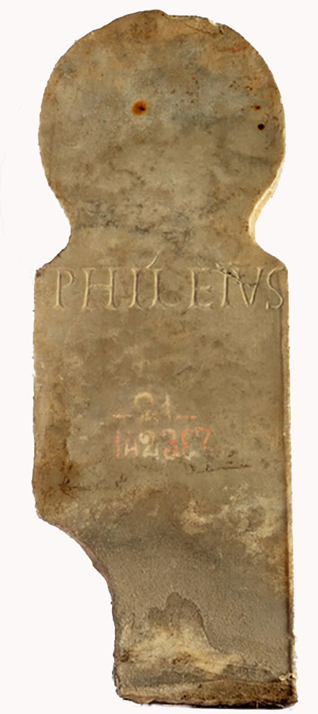 Pompeii Fondo Azzolini. Tomb 7a: Philetus.
Columella with inscription

PHILETUS

Philetus

See Notizie degli Scavi di Antichità, 1916, 302, t7a.
