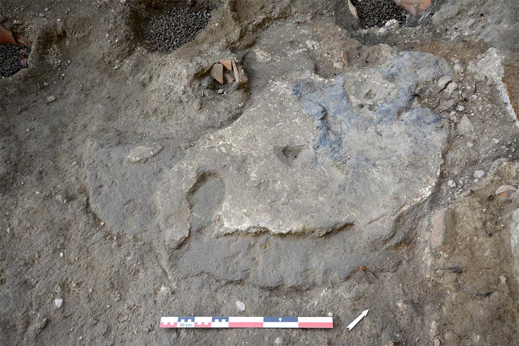 Fig. 17 – La structure circulaire.
Pris de l’est.
B. Lemaire, EFR/CNRS.
