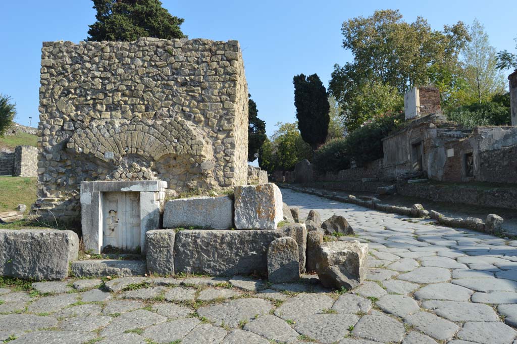 HGE34 Pompeii. October 2017. Looking towards north side of tomb.
Foto Taylor Lauritsen, ERC Grant 681269 DÉCOR.

