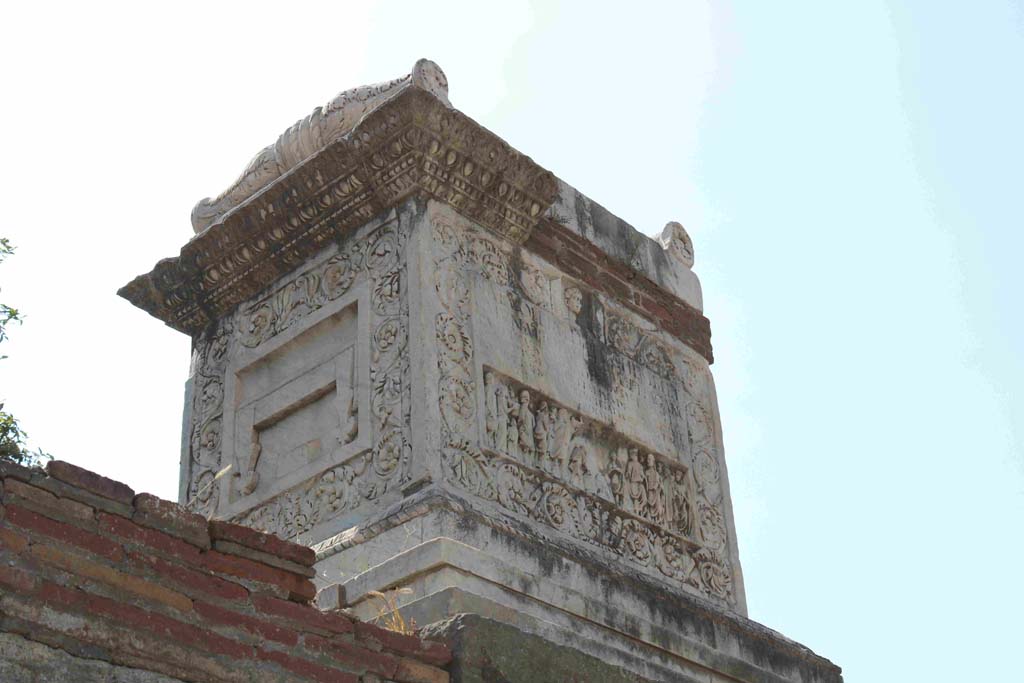 HGW22 Pompeii. September 2019. Looking towards south, and east (front), side of tomb. Photo courtesy of Aude Durand.