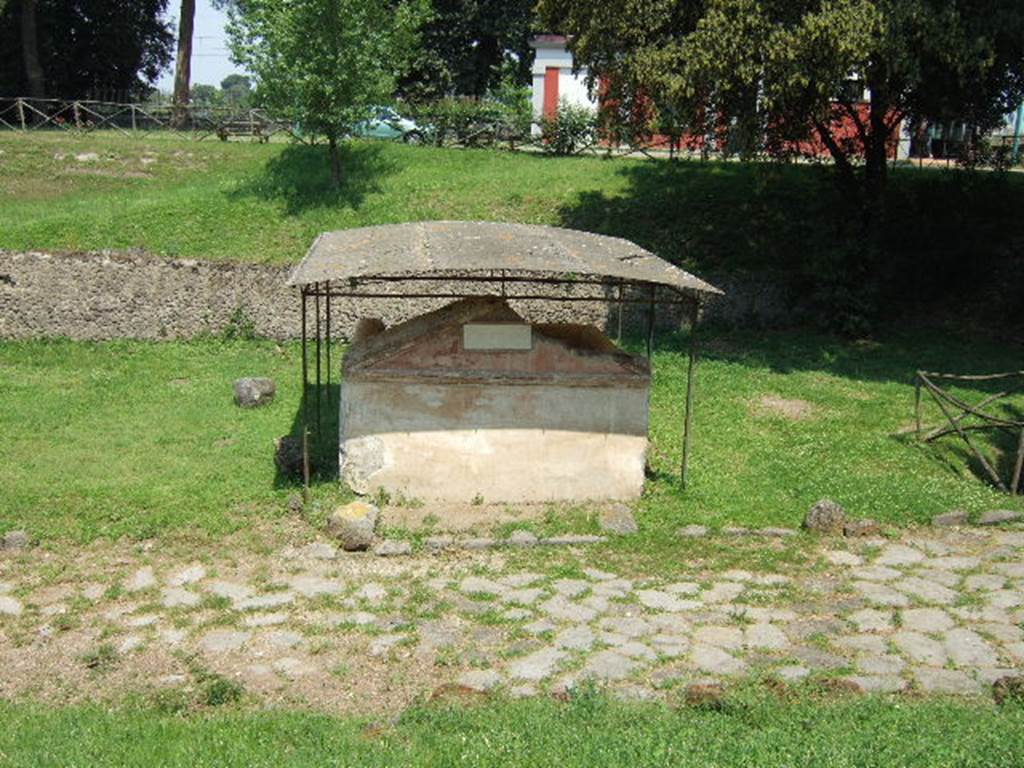 NGOF Pompeii. May 2006. 
Tomb of M. Obellius Firmus and ancient road running past the front south side of it.

