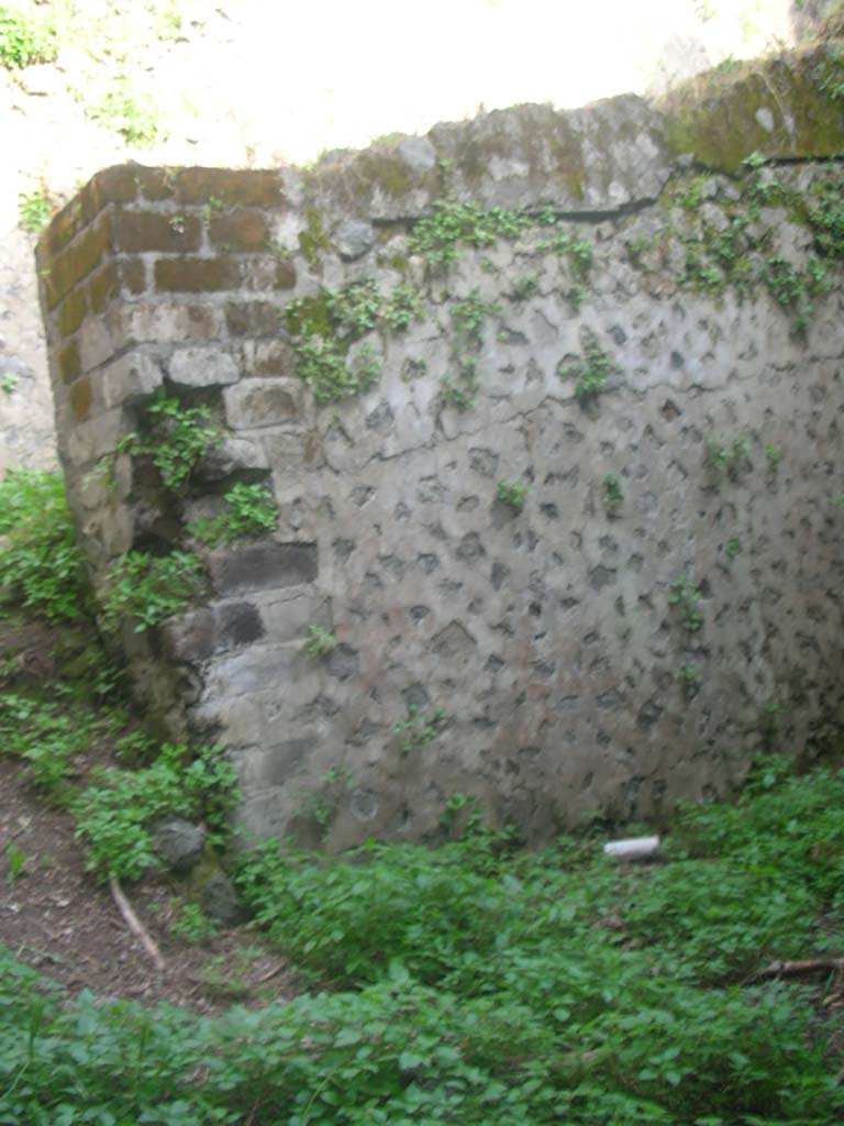 Tower VII, Pompeii. May 2010. 
Looking through central window towards east side. Photo courtesy of Ivo van der Graaff.

