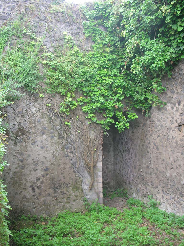 Tower VII, Pompeii. May 2010. 
Looking towards south wall and south-west corner with doorway to corridor. Photo courtesy of Ivo van der Graaff.

