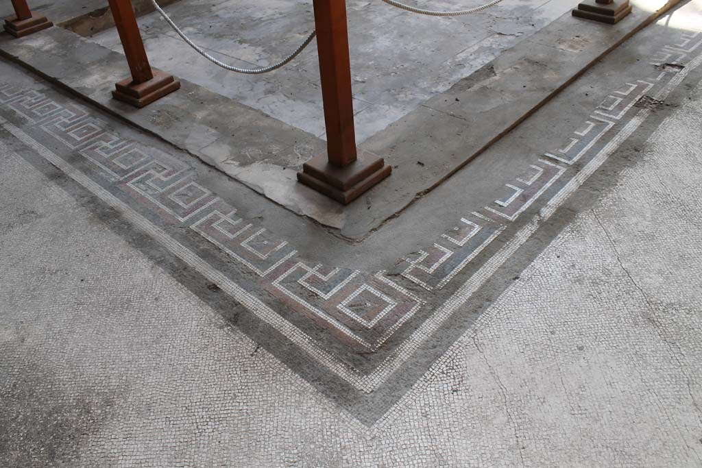 Oplontis Villa of Poppea, March 2014. Room 5, looking south-east across the impluvium in the atrium.
Foto Annette Haug, ERC Grant 681269 DÉCOR.