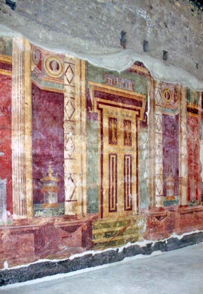 Oplontis Villa of Poppea, October 2001. Room 5, painted imitation doorway on west wall. Photo courtesy of Peter Woods.