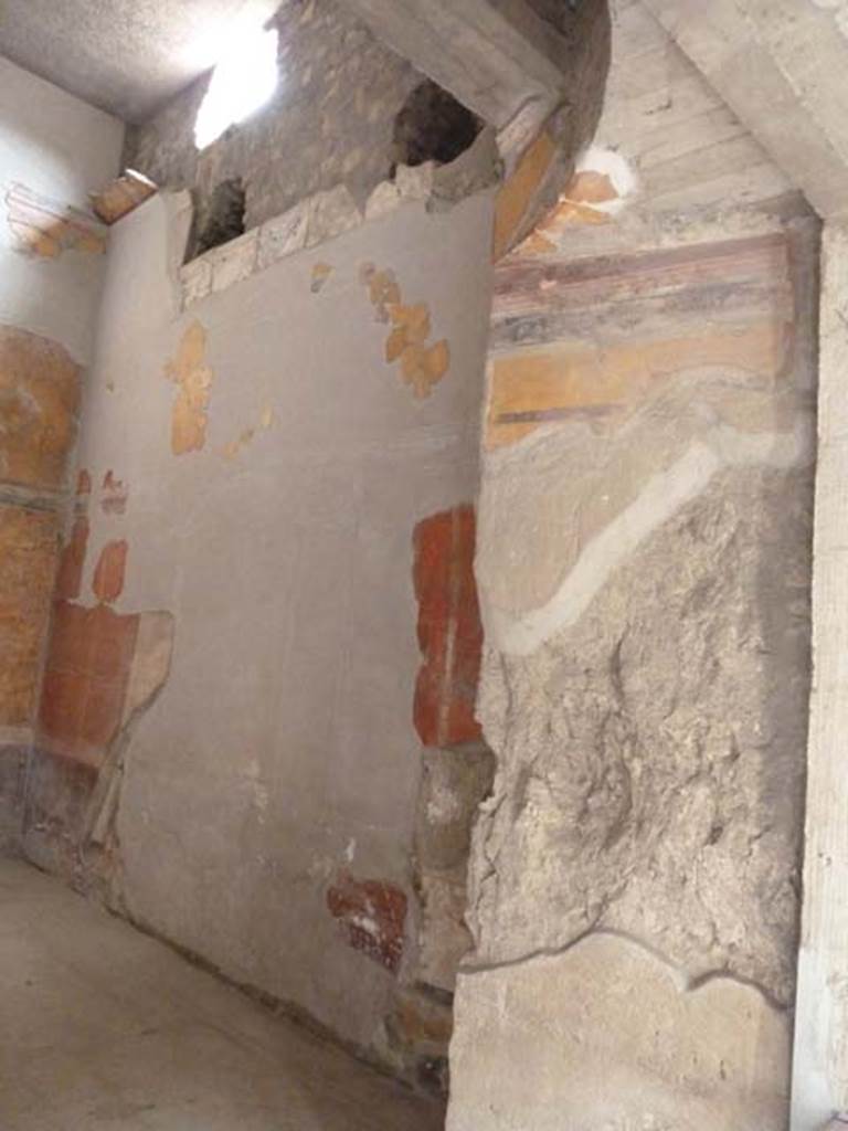 Oplontis, September 2015. Room 8, looking south-east from room 16. 