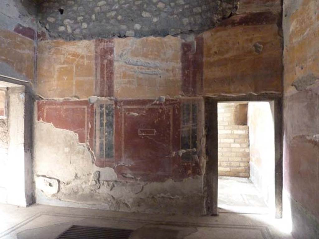 Oplontis, September 2015. Room 18, west wall with doorway to room 31.