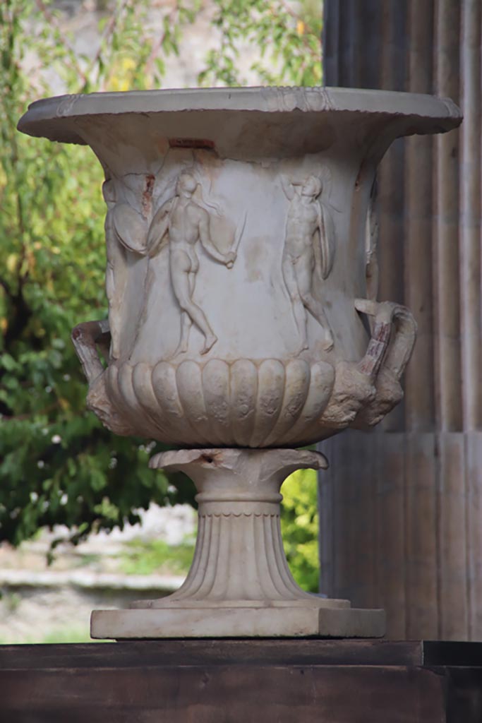 Villa of Poppaea, Oplontis, October 2023. 
Room 21, detail of large marble vase. Photo courtesy of Klaus Heese. 
