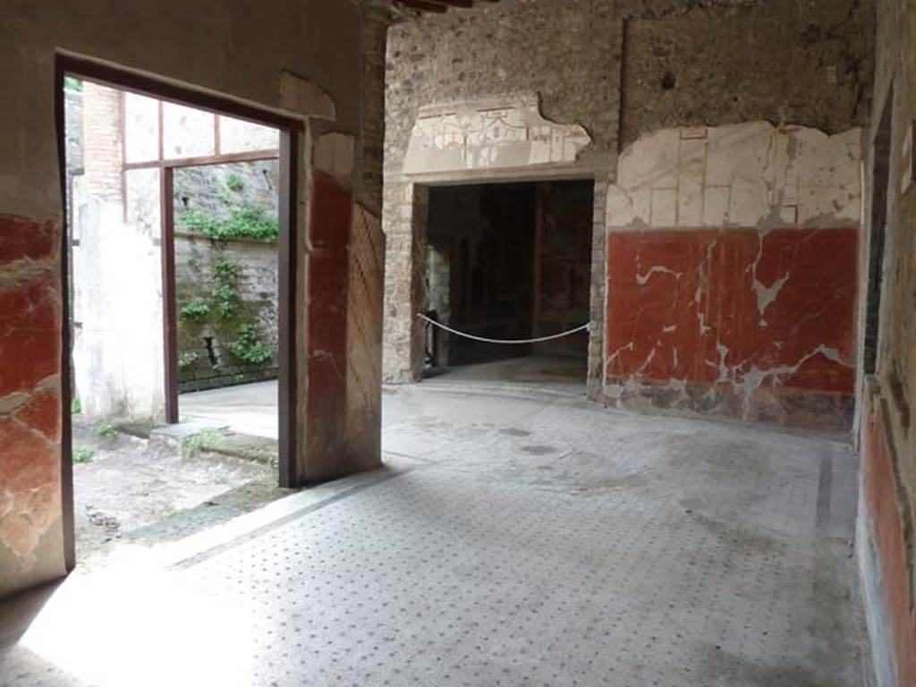 Oplontis, September 2015. Portico 24, looking west from near Corridor 37.