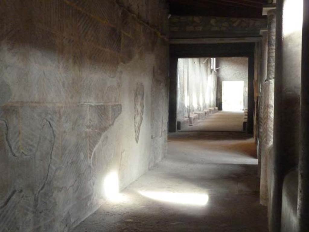 Oplontis, September 2015. Room 32, looking east along north side of internal peristyle, towards rooms 45 and 46.