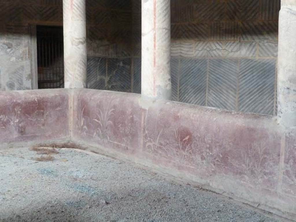 Oplontis, September 2015. Room 32, looking towards south-east corner, with painted plants and birds.
