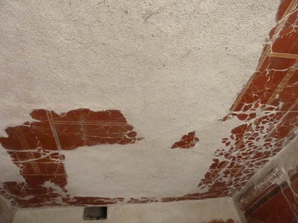 Oplontis, September 2015. Corridor 37, ceiling, looking north.