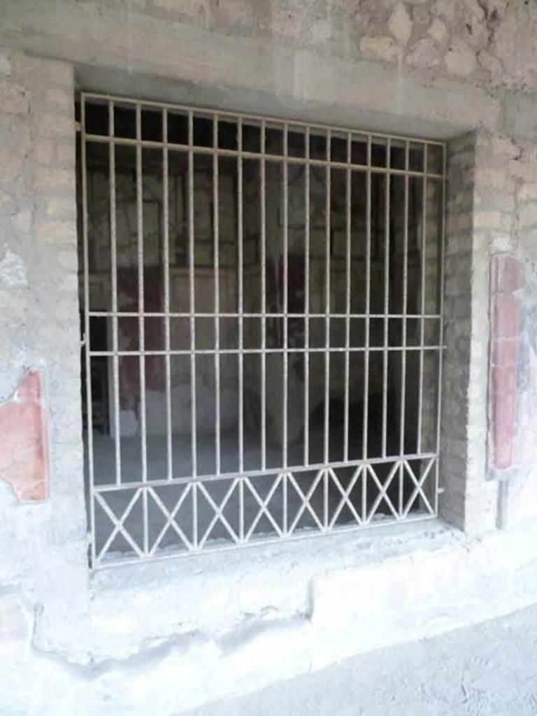 Oplontis, September 2015. Portico 40, window in west wall, looking into room 41