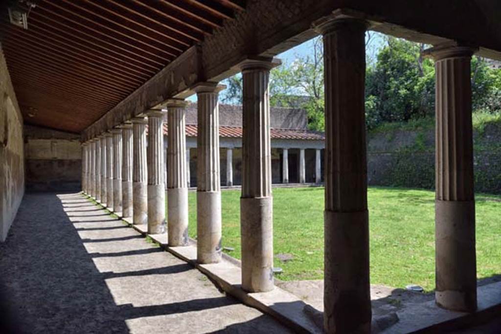 Oplontis Villa of Poppea, April 2018. Portico 40, looking south-east across peristyle 59, from north-west corner. Photo courtesy of Ian Lycett-King. Use is subject to Creative Commons Attribution-NonCommercial License v.4 International.