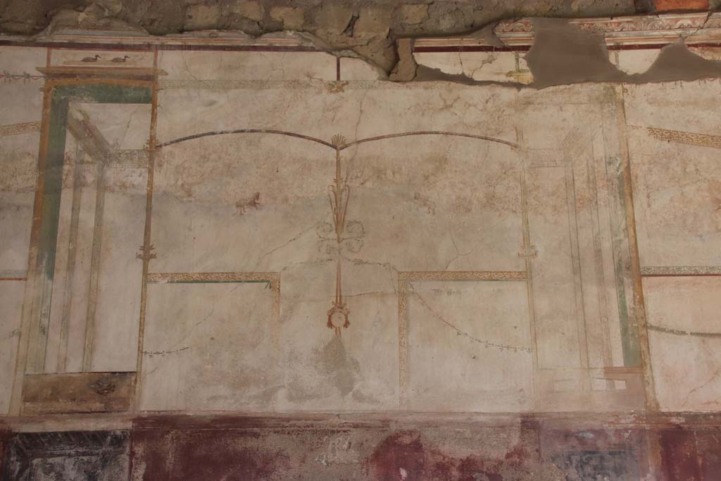 Oplontis Villa of Poppea, September 2021.
Portico 40, painted panel from upper east wall near north-east corner. Photo courtesy of Klaus Heese.