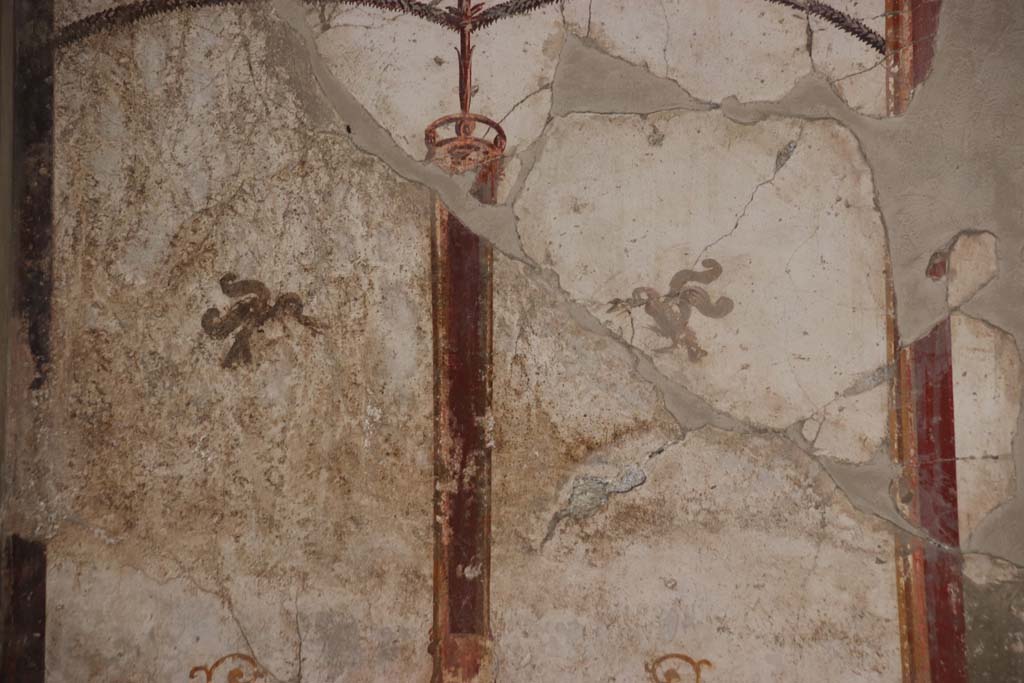 Oplontis Villa of Poppea, September 2021.
Room 41, detail of painted decoration from upper north wall of alcove, at west end. Photo courtesy of Klaus Heese.